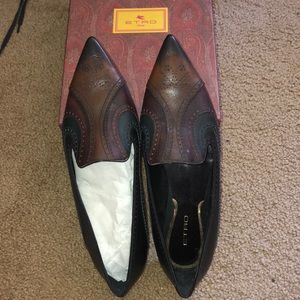 Etro Milano  Leather Flats. New and never worn.